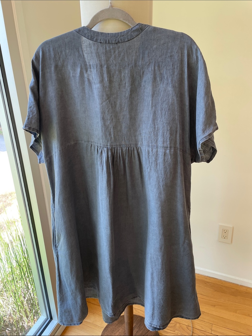 Sundance Linen V Neck Mini Dress
Slate Blue - Picture 3 of 6